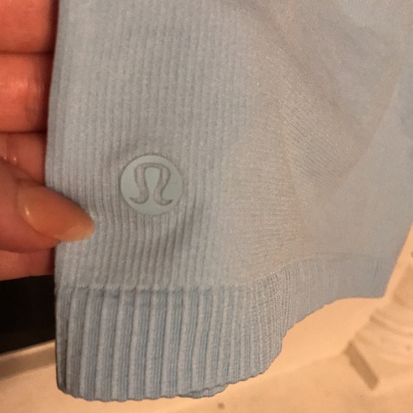 0321 Lululemon - Yoga Tank Top 😘😍 - Picture 10 of 10